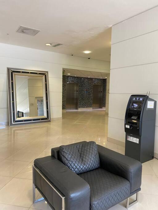 Sunny Isles Beach Spacious Apartment מראה חיצוני תמונה