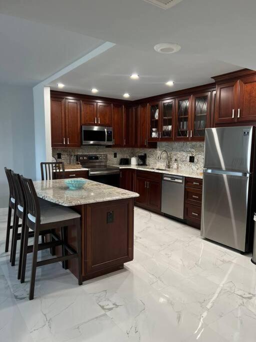 Sunny Isles Beach Spacious Apartment מראה חיצוני תמונה