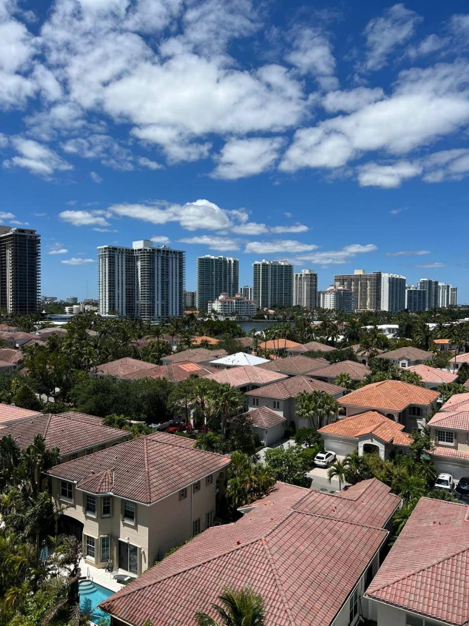 Sunny Isles Beach Spacious Apartment מראה חיצוני תמונה
