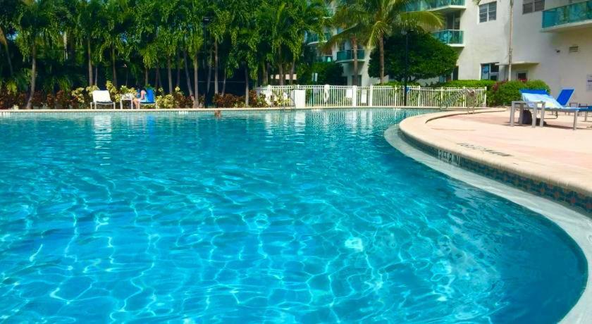 Sunny Isles Beach Spacious Apartment מראה חיצוני תמונה