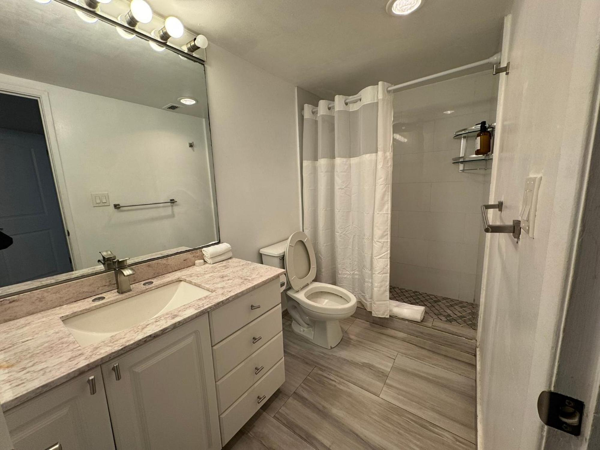 Sunny Isles Beach Spacious Apartment מראה חיצוני תמונה